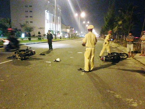 Hiện trường vụ tai nạn. Ảnh: Thanh ni&ecirc;n