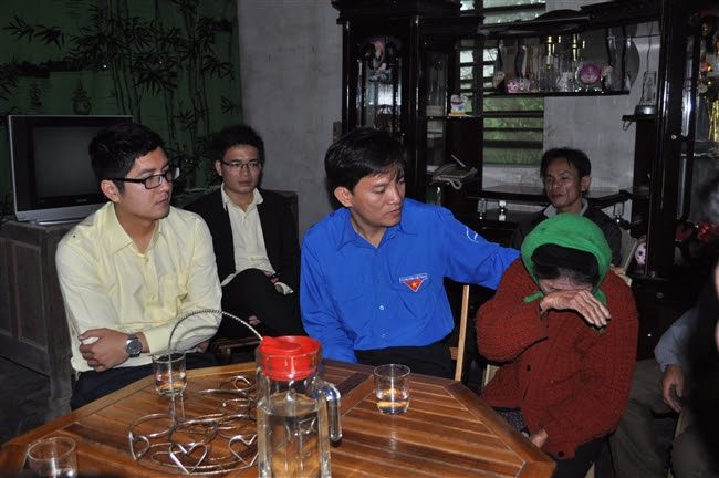 Chia sẻ với th&acirc;n nh&acirc;n người bị nạn