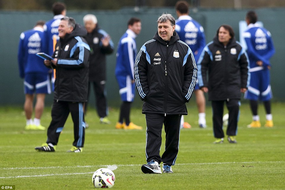 HLV Martino đang g&acirc;y ấn tượng khi dẫn dắt Albiceleste thi đấu kh&aacute; th&agrave;nh c&ocirc;ng