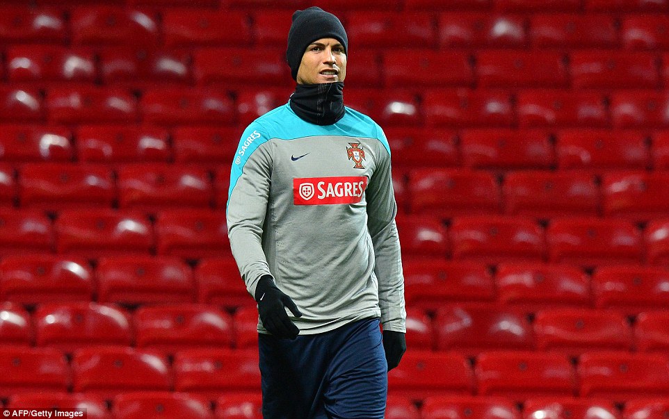 Ronaldo sẽ gi&agrave;nh th&ecirc;m một thắng lợi trước Messi?