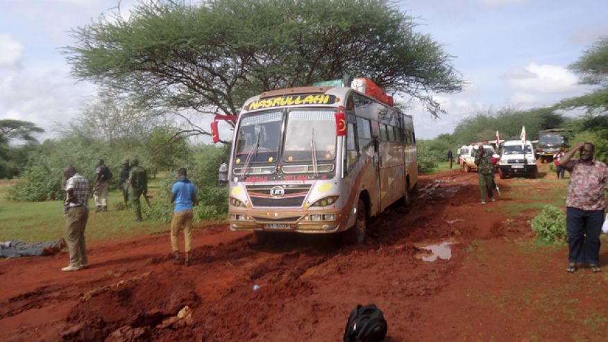 Hiện trường vụ thảm s&aacute;t tr&ecirc;n xe bus tại Kenya