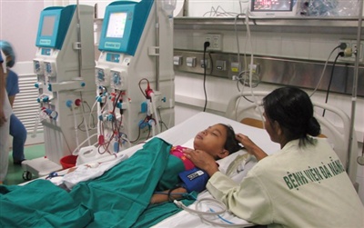 Tr&igrave;nh trạng sức khỏe ch&aacute;u Hoa được cải thiện v&agrave; đ&atilde; cai được m&aacute;y thở