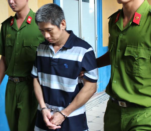 Bị c&aacute;o Từ Ch&iacute; Thanh tại t&ograve;a.