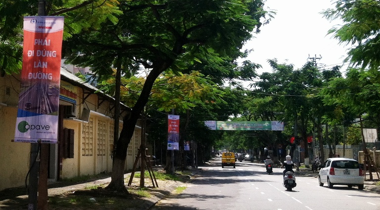 Chương tr&igrave;nh được triển khai từ trung tuần th&aacute;ng 11 v&agrave; k&eacute;o d&agrave;i đến cuối th&aacute;ng 11 tại c&aacute;c tuyến phố ch&iacute;nh của TP Đ&agrave; Nẵng như L&ecirc; Duẩn, L&ecirc; Lợi, Quang Trung, Điện Bi&ecirc;n Phủ, Nguyễn Tất Th&agrave;nh...