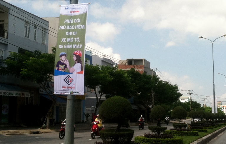Chương tr&igrave;nh do B&aacute;o Giao th&ocirc;ng phối hợp tổ chức, được triển khai cả ba th&agrave;nh phố lớn: H&agrave; Nội, TP.Hồ Ch&iacute; Minh v&agrave; Đ&agrave; Nẵng. Th&ocirc;ng điệp trọng t&acirc;m 