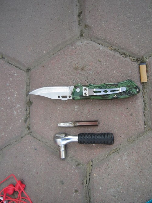 Tang vật của đối tượng Độ bị giữ tại chốt Y8/141