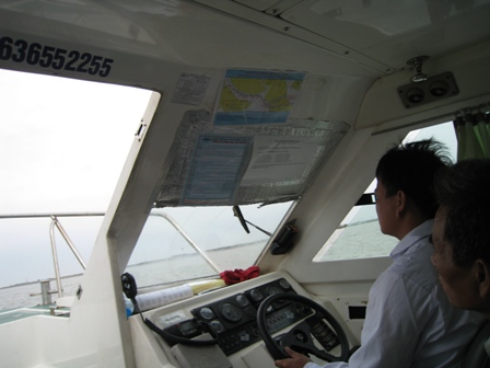 T&agrave;u thủy hoạt động qua bi&ecirc;n giới phải l&agrave; t&agrave;u cao tốc