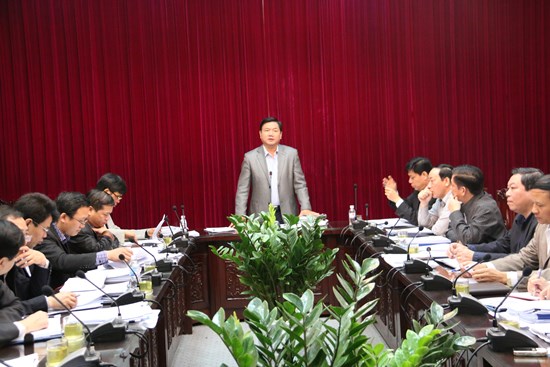 Bộ trưởng Đinh La Thăng chủ tr&igrave; buổi l&agrave;m việc