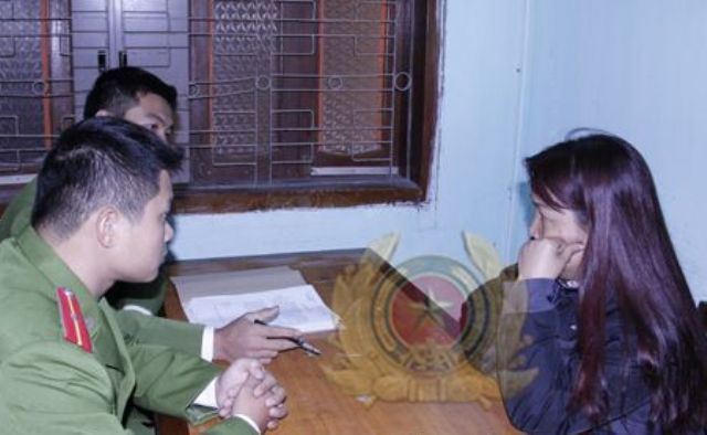 Đối tượng Trần Thị Li&ecirc;n tại cơ quan điều tra ( ảnh CA cung cấp)