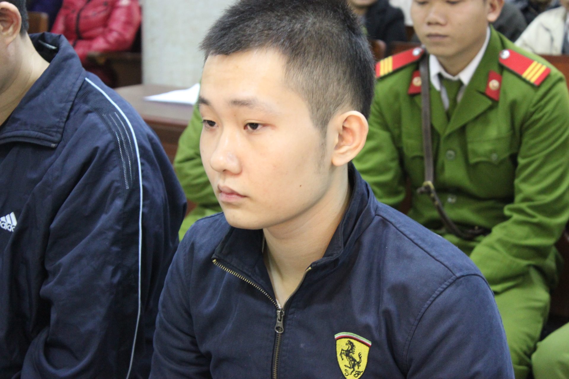 Bị c&aacute;o Kh&aacute;nh tại t&ograve;a.