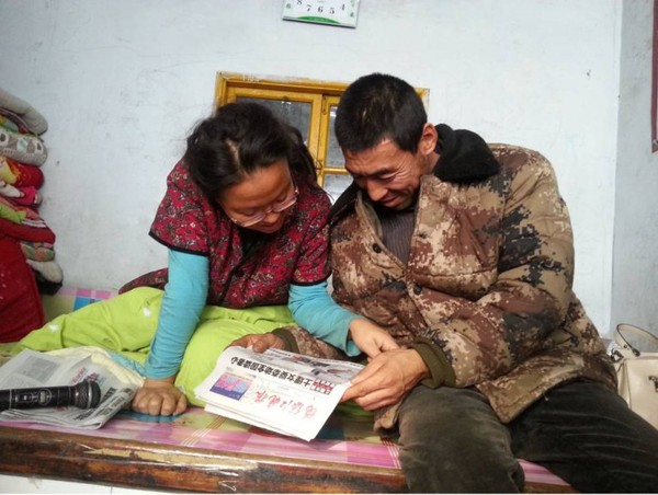 Vợ chồng Lu Xiaoyun v&agrave; He Yong. (Ảnh HAP/Quirky China News/REX)