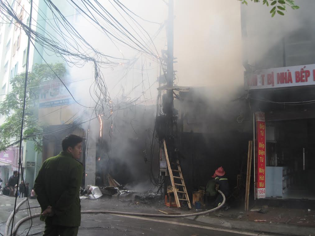 Ngọn lửa đ&atilde; được dập tắt