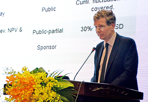 &Ocirc;ng Laurence Carter - Gi&aacute;m đốc Cấp cao PPP Ng&acirc;n h&agrave;ng Thế giới