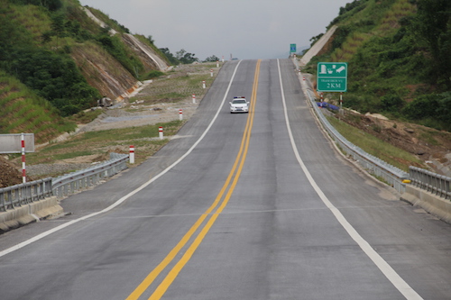 Đường cao tốc Nội B&agrave;i - L&agrave;o Cai