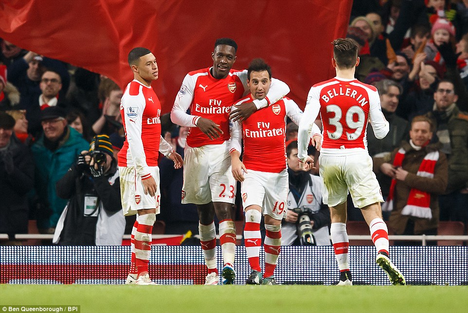 Arsenal c&oacute; thắng lợi tưng bừng trước Newcastle