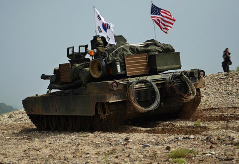 G&oacute;i n&acirc;ng cấp mới l&agrave;m tăng đ&aacute;ng kể trọng lượng chiến đấu của xe. Khối lượng chiến đấu của M1A2SEP khoảng 63 tấn so với 62 tấn của M1A2. Xe tăng được vận h&agrave;nh bởi k&iacute;p chiến đấu 4 người.