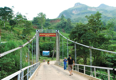 Cầu Cốc P&agrave;i sẽ được x&acirc;y dựng mới, c&aacute;ch cầu cũ khoảng 60m về ph&iacute;a thượng lưu