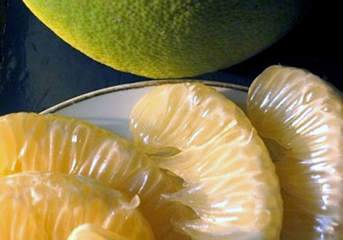 Bưởi Diễn để xuống nước tầm một th&aacute;ng ăn ngon hơn khi vừa h&aacute;i xuống