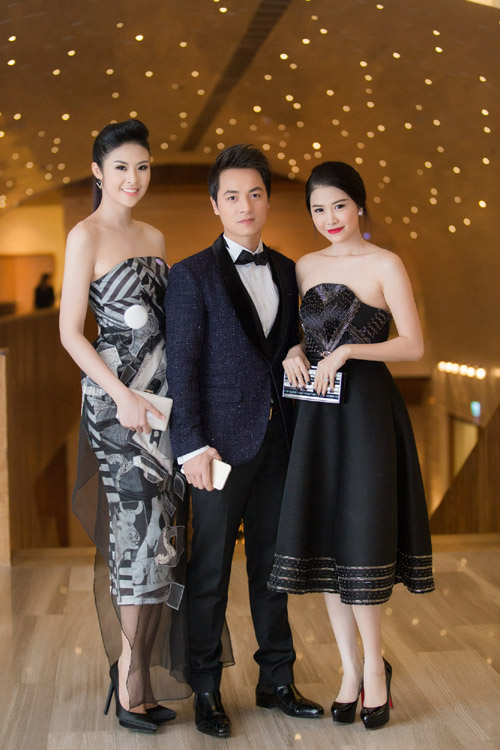 Ngọc H&acirc;n c&ugrave;ng với vợ chồng Đăng Kh&ocirc;i