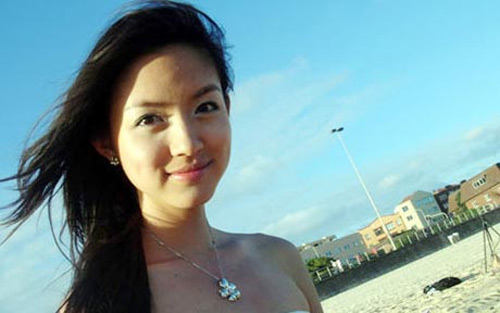 C&ocirc; vẫn xinh đẹp khi thiếu vắng son phấn 