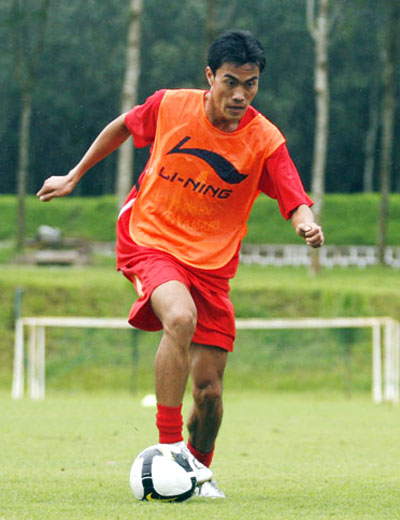 Trung vệ Phước Tứ