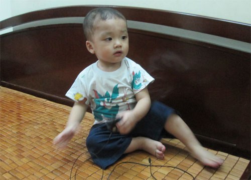 Hiện b&eacute; trai bị bỏ rơi tr&ecirc;n taxi đang được chăm s&oacute;c tại Trung t&acirc;m nu&ocirc;i dưỡng bảo trợ trẻ em Tam B&igrave;nh (Ảnh: Thanh ni&ecirc;n)