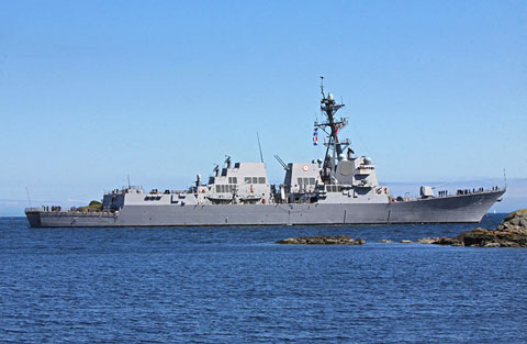 USS Sampson (DDG-102) từng tham gia cuộc tập trận RIMPAC v&agrave;o năm 2010 v&agrave; 2014, tham gia tập trận CARAT 2012 với Hải qu&acirc;n Singapore tại Biển Đ&ocirc;ng. H&igrave;nh ảnh USS Sampson cũng từng xuất hiện trong bộ phim 