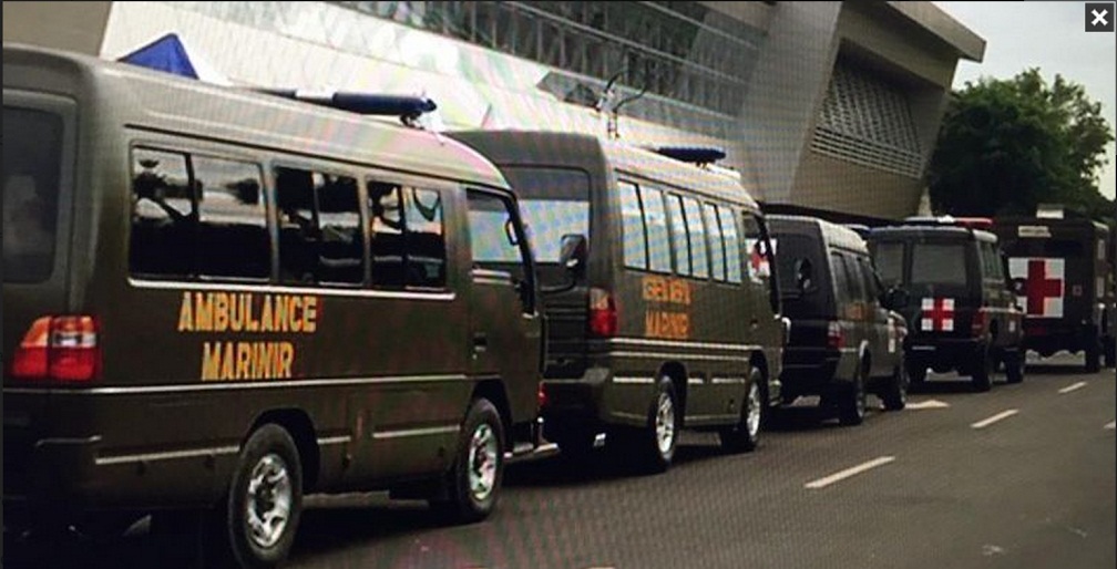 75 xe cứu thương hiện đang t&uacute;c trực tại s&acirc;n bay