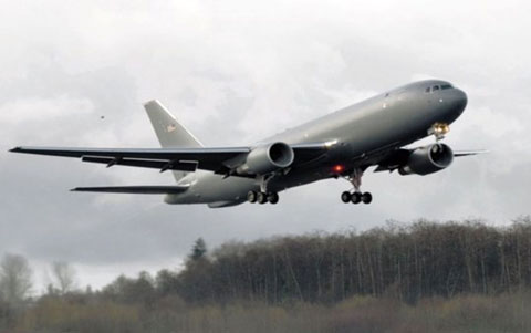 KC-46A thực hiện chuyến bay đầu ti&ecirc;n