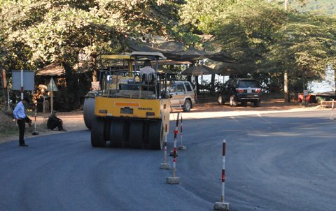 Đoạn đầu tuyến nối cầu 38 l&agrave; điểm cuối c&ugrave;ng dự &aacute;n BOT do Đức Th&agrave;nh Gia Lai đầu tư đ&atilde; được thảm nhựa ng&agrave;y cuối c&ugrave;ng năm 2015