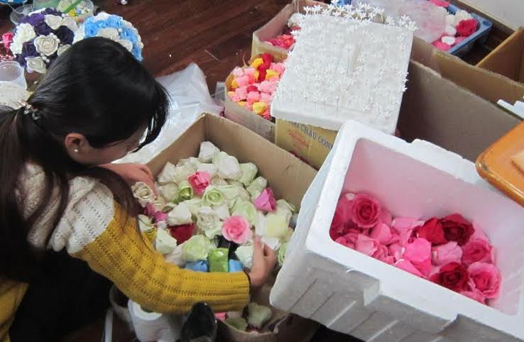 Hoa của Hạnh kh&ocirc;ng chỉ được kh&aacute;ch trong nước y&ecirc;u th&iacute;ch m&agrave; kh&aacute;ch h&agrave;ng từ nước ngo&agrave;i cũng t&igrave;m mua