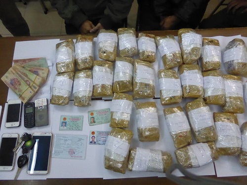 Số v&agrave;ng lậu m&agrave; cơ quan c&ocirc;ng an thu giữ.