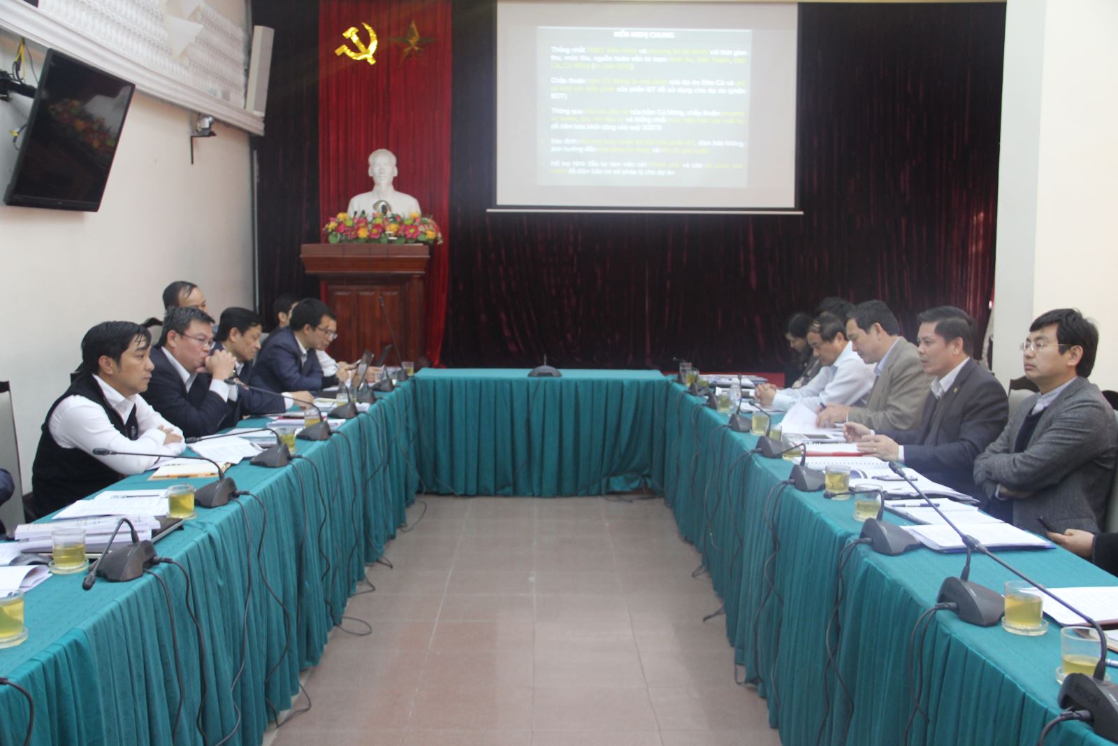 Thứ trưởng Nguyễn Văn Thể chủ tr&igrave; cuộc họp