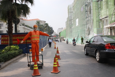 Robot cao khoảng 1,9m