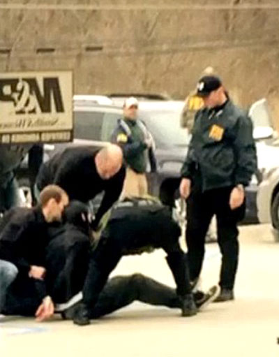 Christopher Lee Cornell bị FBI bắt v&igrave; chuẩn bị tấn c&ocirc;ng trụ sở Quốc hội