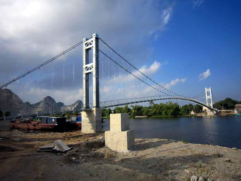 Cầu treo Bản Diềm (Nghệ An) đ&atilde; được kh&aacute;nh th&agrave;nh, đưa v&agrave;o sử dụng.