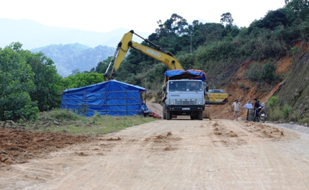 Ngo&agrave;i khắc phục, xử l&yacute; c&aacute;c điểm sụt trượt