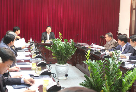 Bộ trưởng Đinh La Thăng chủ tr&igrave; cuộc họp chiều 15/1
