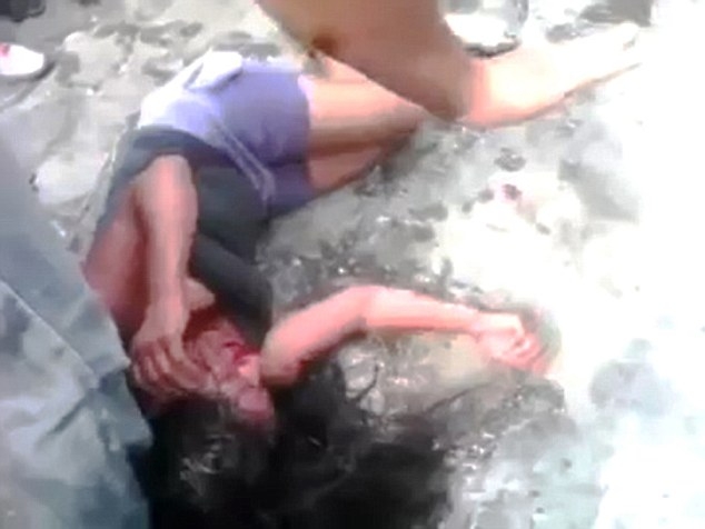 28F99CB900000578-0-image-a-5_1432312773762