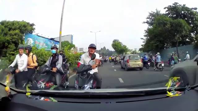 37161156_301280267297180_218096497965662208_n