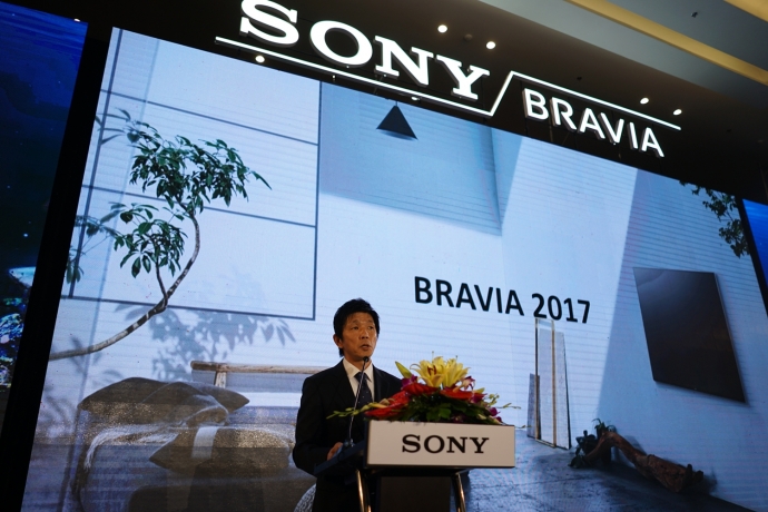 &Ocirc;ng Yasuhiro Tsuda, Tổng Gi&aacute;m Đốc Sony Electronics