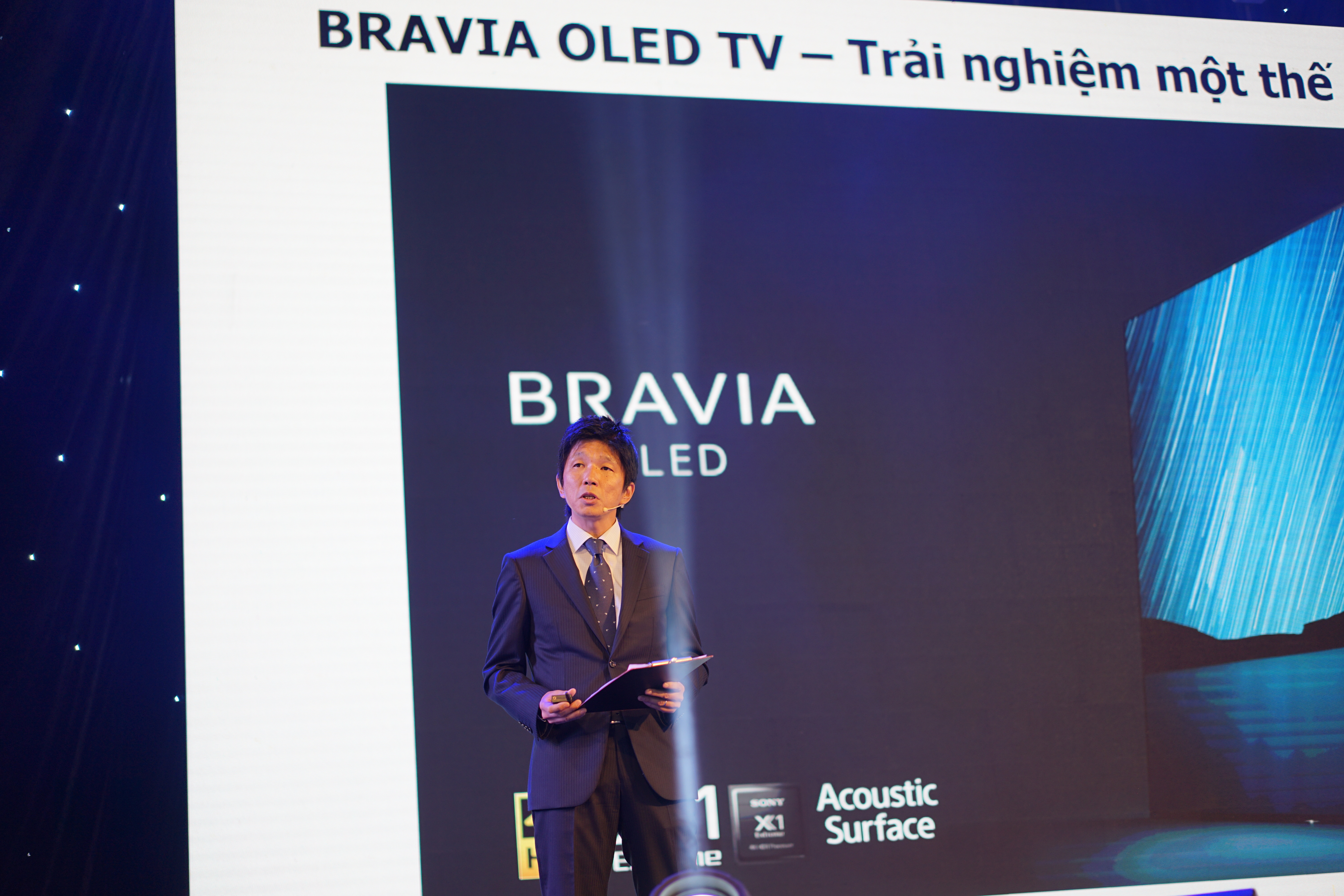 &Ocirc;ng Yasuhiro Tsuda, Tổng Gi&aacute;m đốc Sony Electronics