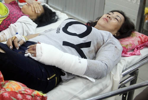 du khach viet bi nan