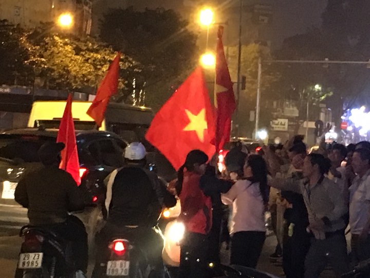 27042851_899945623508684_560740507_n