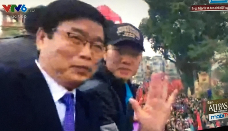 27398804_904428463060400_840899285_o