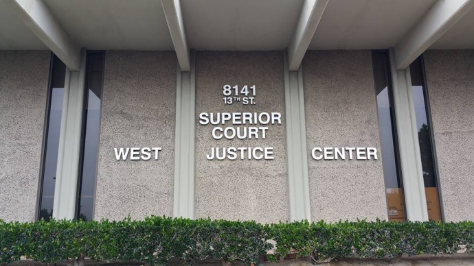 13240764_10153749714804075_2677366995856502777_n