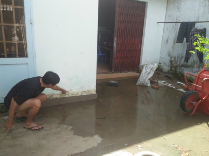 &Ocirc;ng Huỳnh Minh T&ugrave;ng, ngụ khu vực Y&ecirc;n Hạ chỉ vạch n