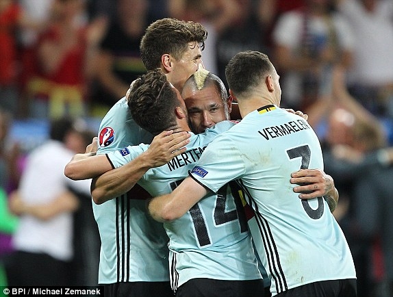 1466628372556_lc_galleryImage_Radja_Nainggolan_of_