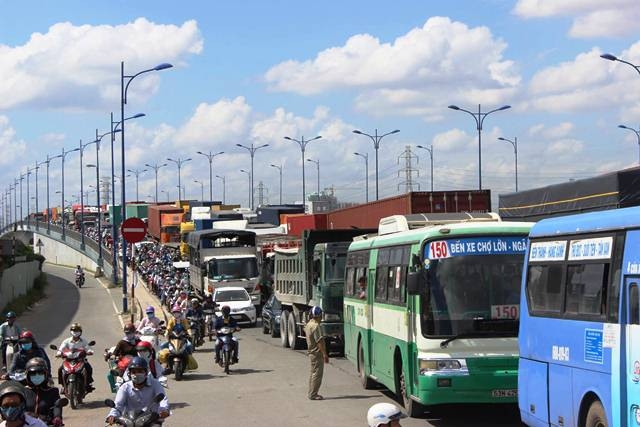 ảnh xe đi&ecirc;n 2