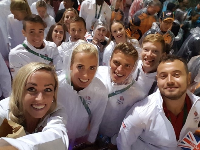 Đo&agrave;n thể thao Anh phấn kh&iacute;ch khi biết họ đứng vị t